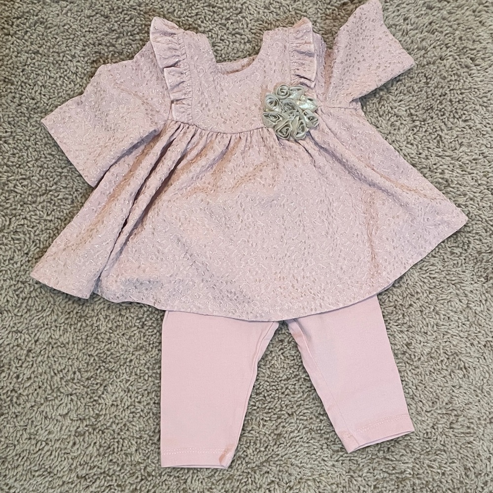Pastourelle two piece pink baby girl outfit, 6-9m, never worn but no tags